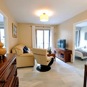 Acogedor Apartamento Junto A Calle Larios By Renthas , Malaga Spain